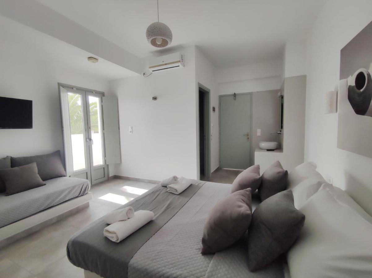 Fira Tranquil Rooms Exteriör bild